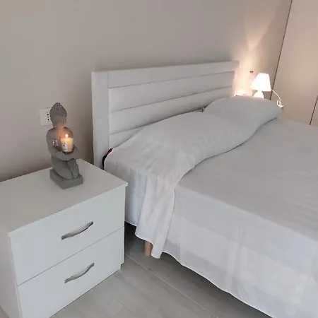 Nelson Appartement Golem (Tirana)